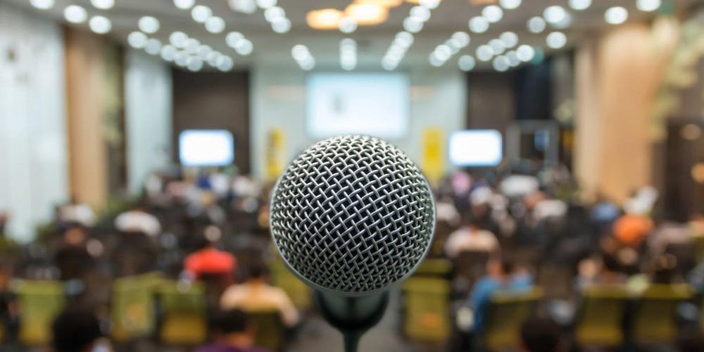 Online Tools for Nailing Your Public Speaking Skills